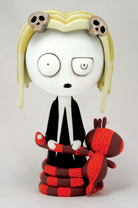 Cover image for Lenore Vinyl Figure