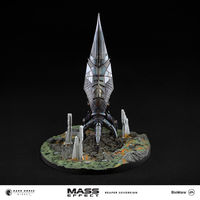 Cover image for Mass Effect: 14" Reaper Sovereign Ship Replica (Dark Horse Direct)