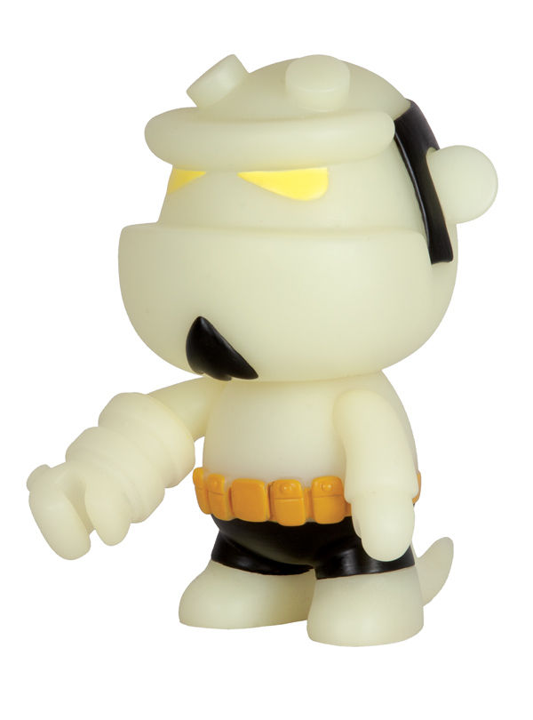 Cover for Hellboy 5” Mini Qee Figure: Glow In The Dark (23-582)