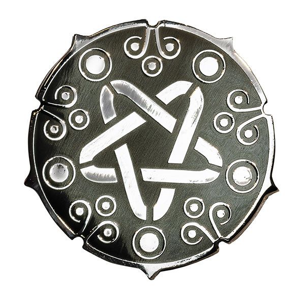 Cover for The Witcher 3 - Wild Hunt: Yennefer Medallion Pin (3007-680)