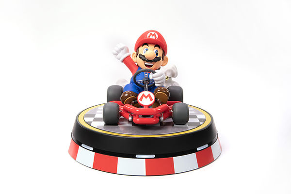 Cover for Mario Kart - PVC Painted Statue (Collector's Edition) (3013-110)