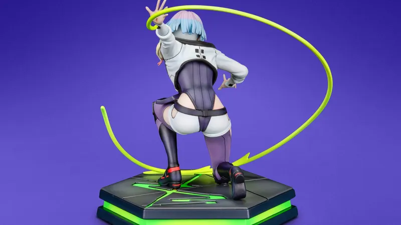 CYBERPUNK EDGERUNNERS LUCY FIGURE 03