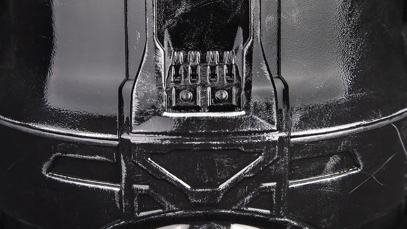 Helldivers 2 Tactical Helmet B-22 Model Citizen 1:1 Wearable focus on rear helmet accents Helldivers 2 Tactical Helmet B-22 Model Citizen 1:1 Wearable focus on rear helmet accents