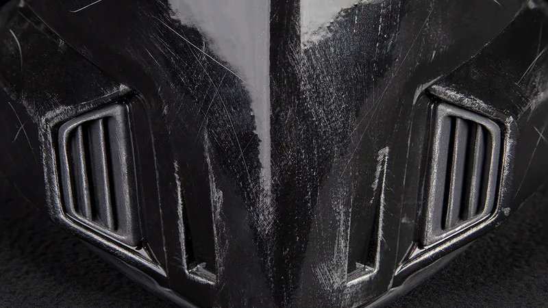 Helldivers 2 Tactical Helmet B-22 Model Citizen 1:1 Wearable focus on front mask of helmet Helldivers 2 Tactical Helmet B-22 Model Citizen 1:1 Wearable focus on front mask of helmet