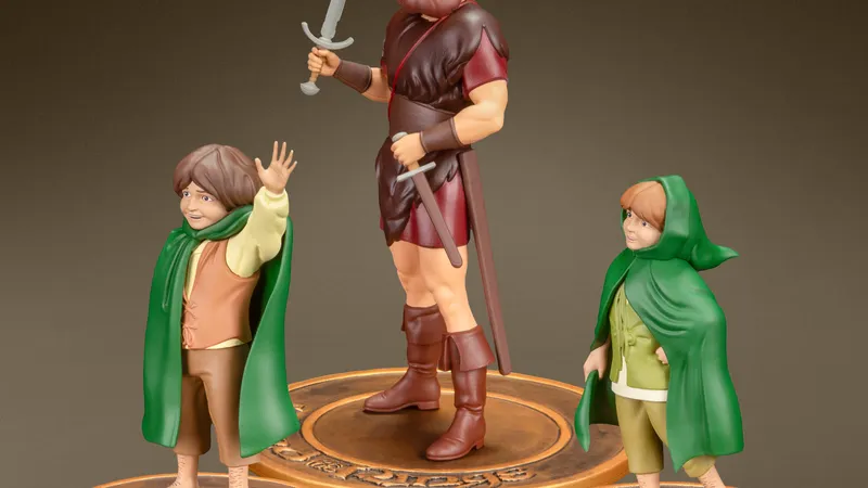 LotR Animated Vinyl Figures Merry Pippin Boromir Set 2 Group Shot 1