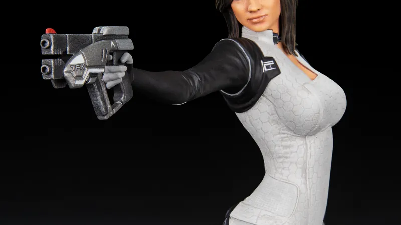 Mass Effect Miranda Figure 4
