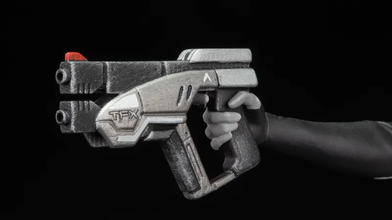 Mass Effect Miranda Figure 6