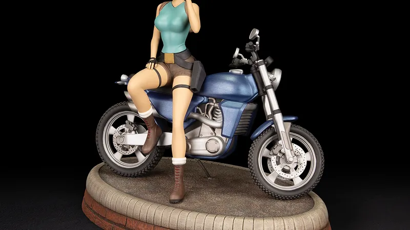 Lara Croft Motorbike Statue 2